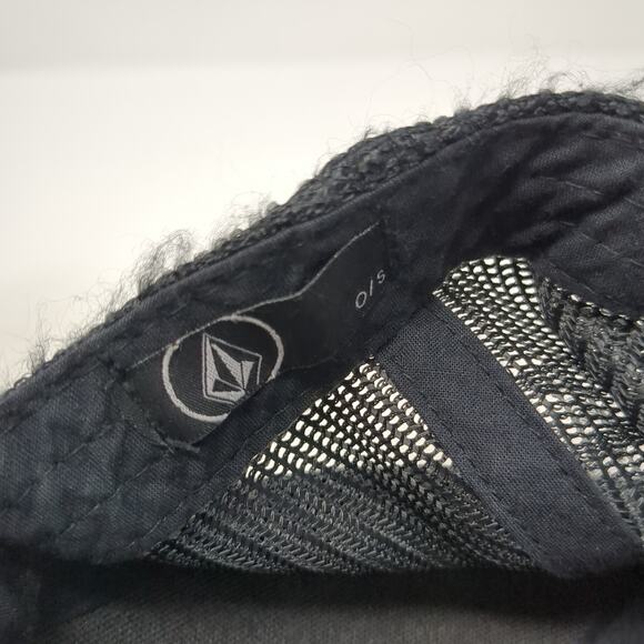 Volcom Snapback Trucker Hat Black One Size Adjustable Embroidered Mesh Back - Picture 9 of 9